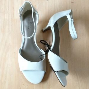 Worthington White Kitten Pumps - Garnet